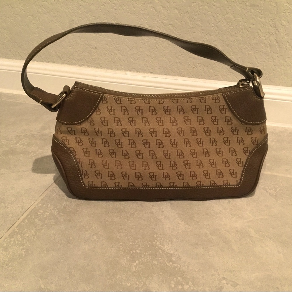 Dooney & Bourke purse